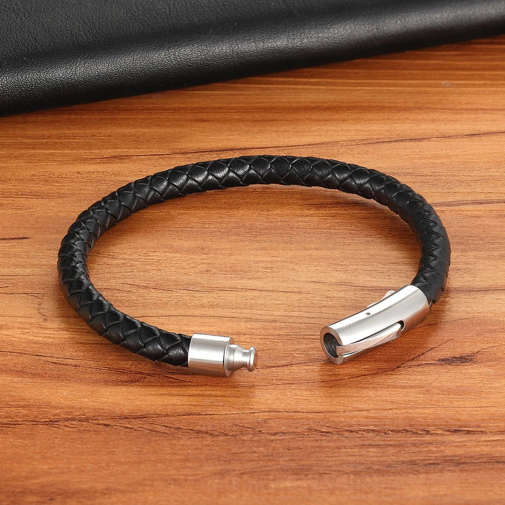 Pulseira Trançada em Aço Inoxidável